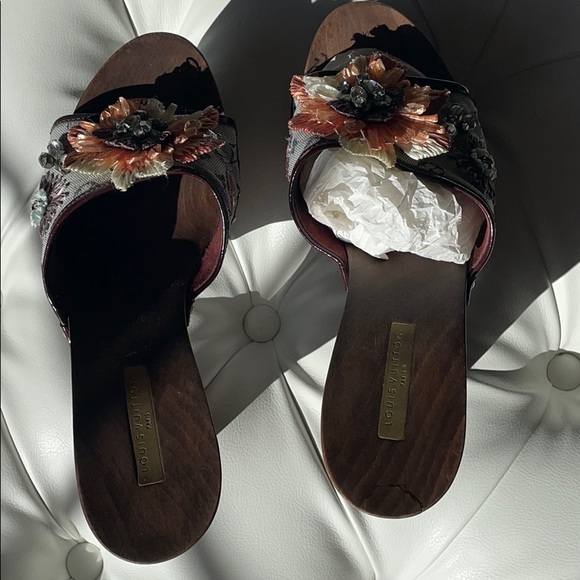 Louis Vuitton Monogram raffia flower platform - Picture 4 of 8